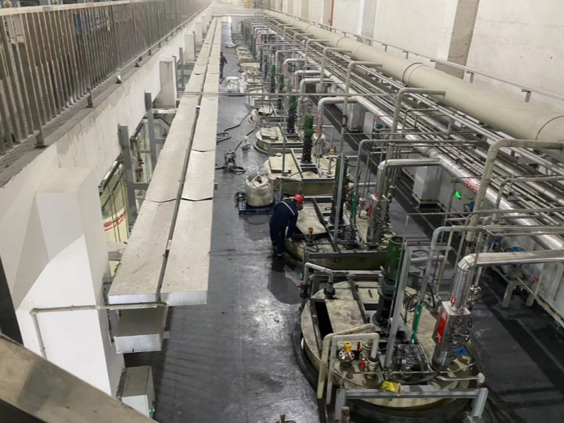 废旧动力电池有价组分清洁回收技术