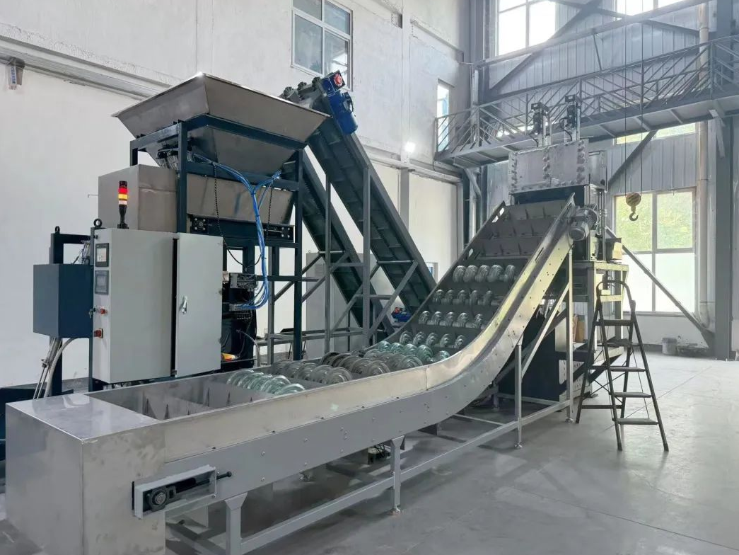 废旧绝缘子绿色破拆回收技术